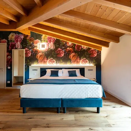 4 Elementi Relais Del Garda * Lonato