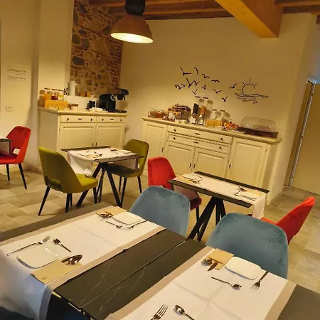 Nocleg ze śniadaniem 4 Elementi Relais Del Garda 3*