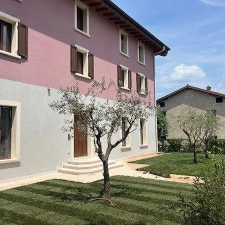 4 Elementi Relais Del Garda ベッド・アンド・ブレックファスト