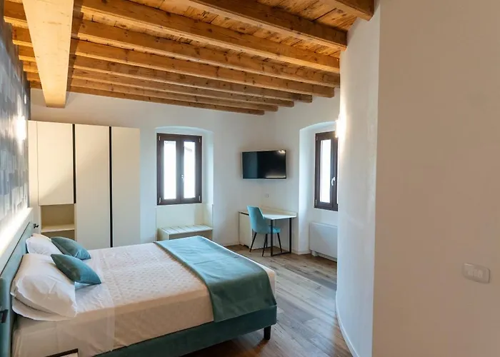 4 Elementi Relais Del Garda فندق مبيت وإفطار