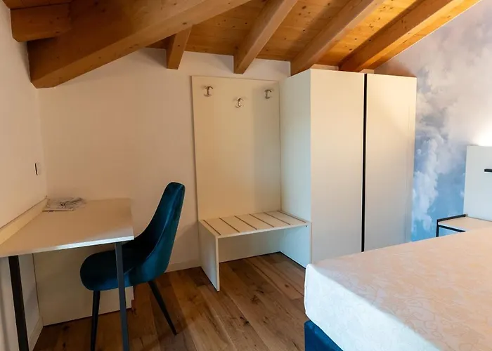 4 Elementi Relais Del Garda لوناتو