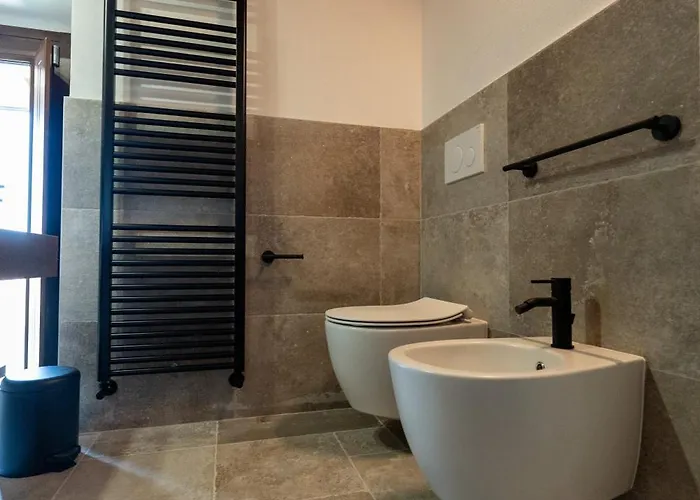 4 Elementi Relais Del Garda لوناتو