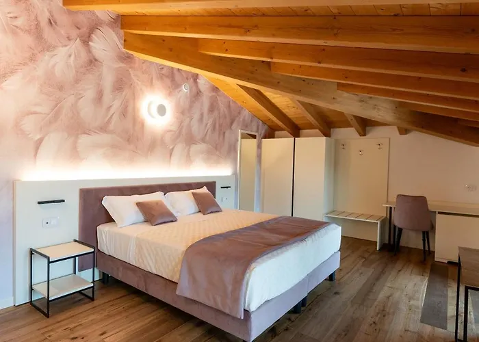4 Elementi Relais Del Garda فندق مبيت وإفطار لوناتو