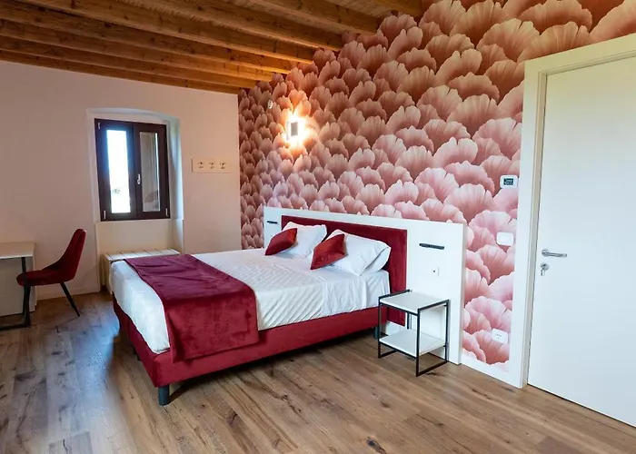 4 Elementi Relais Del Garda لوناتو