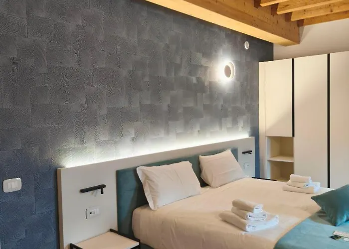 4 Elementi Relais Del Garda فندق مبيت وإفطار 4*