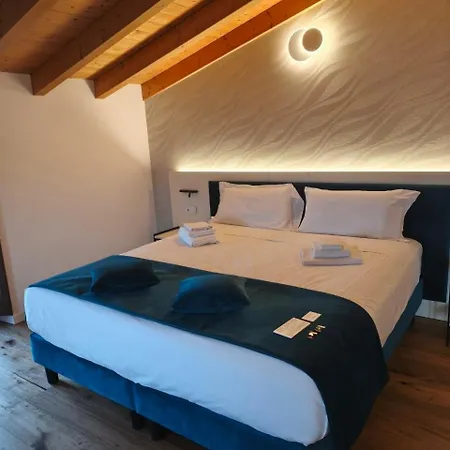 4 Elementi Relais Del Garda